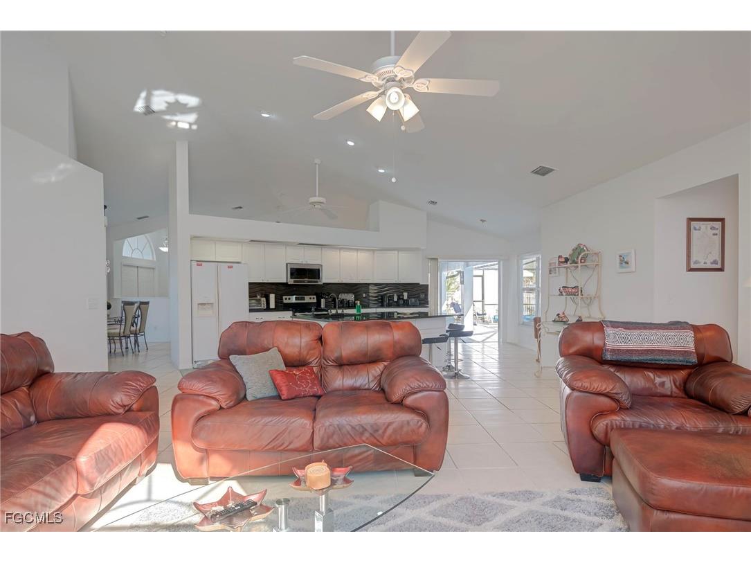 2121 SE 5th Court Cape Coral FL 33990 2025024791 image11