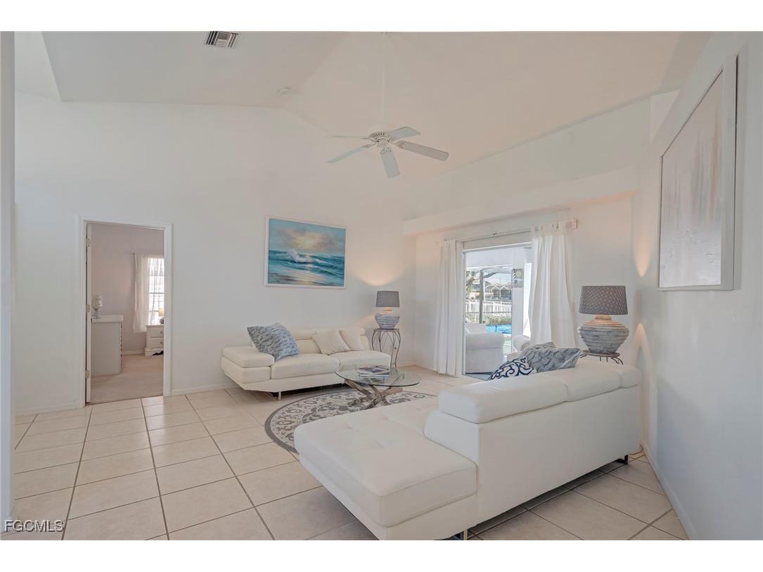 2121 SE 5th Court Cape Coral FL 33990 2025024791 image6