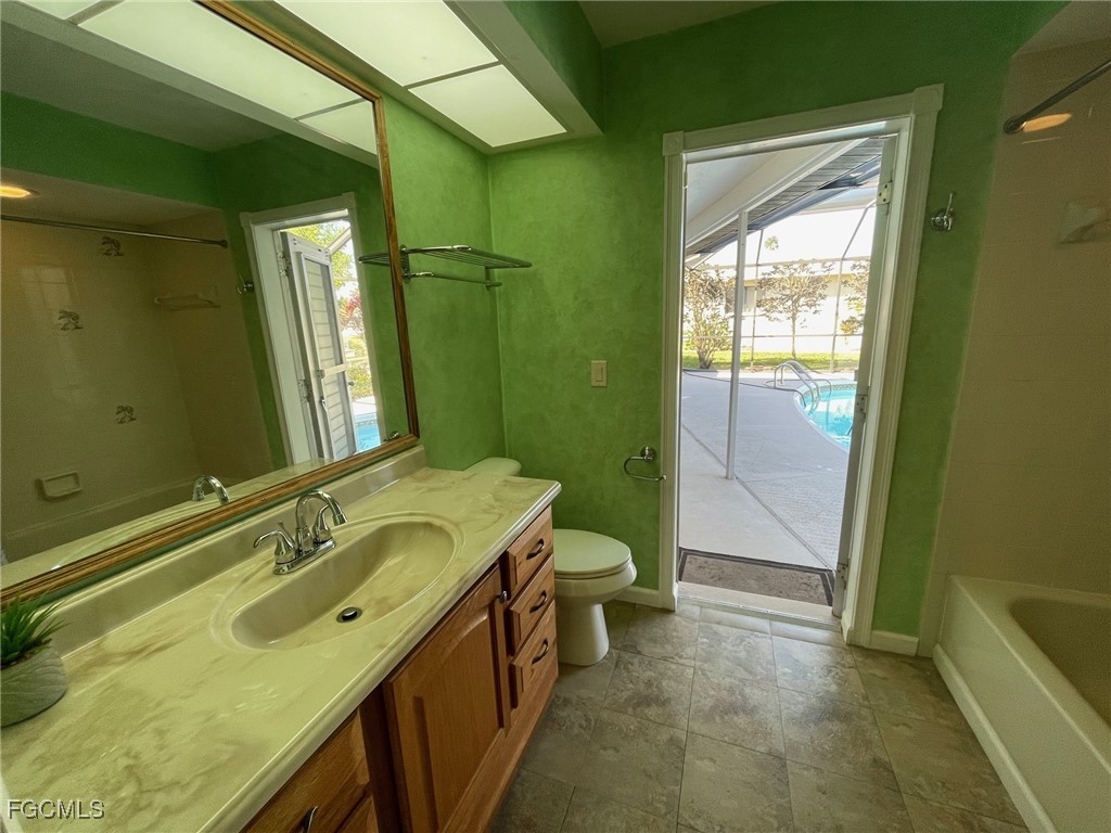 2121 SE 8th Terrace Cape Coral FL 33990 2025021148 image16