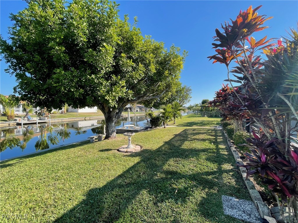 2121 SE 8th Terrace Cape Coral FL 33990 2025021148 image25