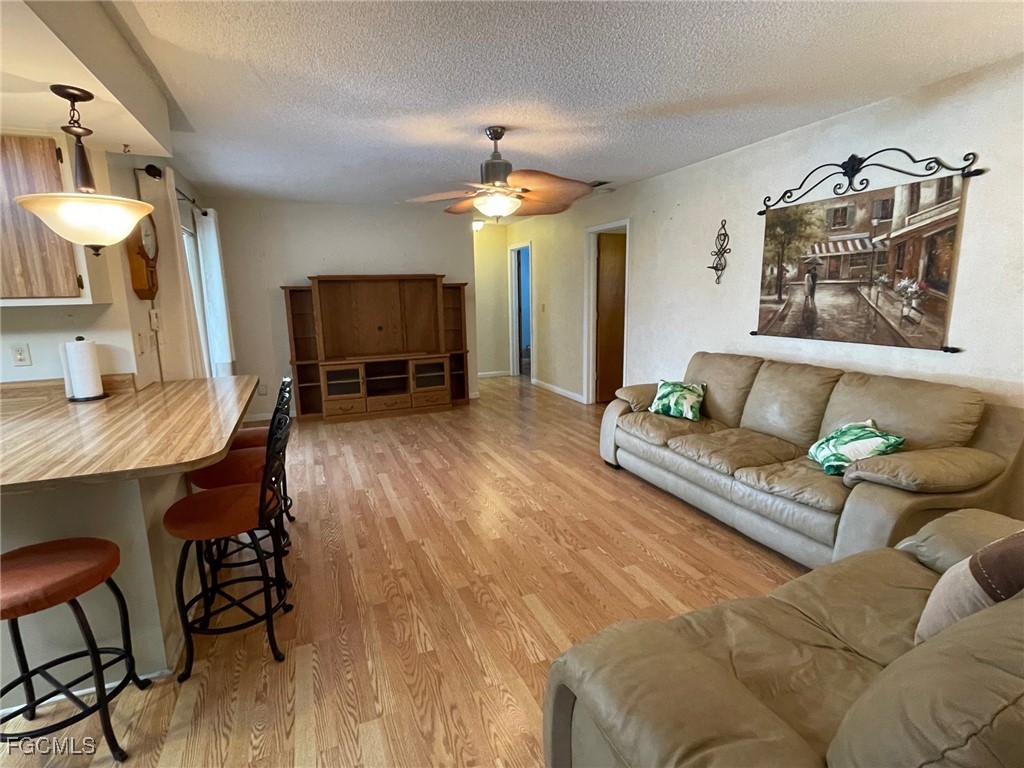 2121 SE 8th Terrace Cape Coral FL 33990 2025021148 image7