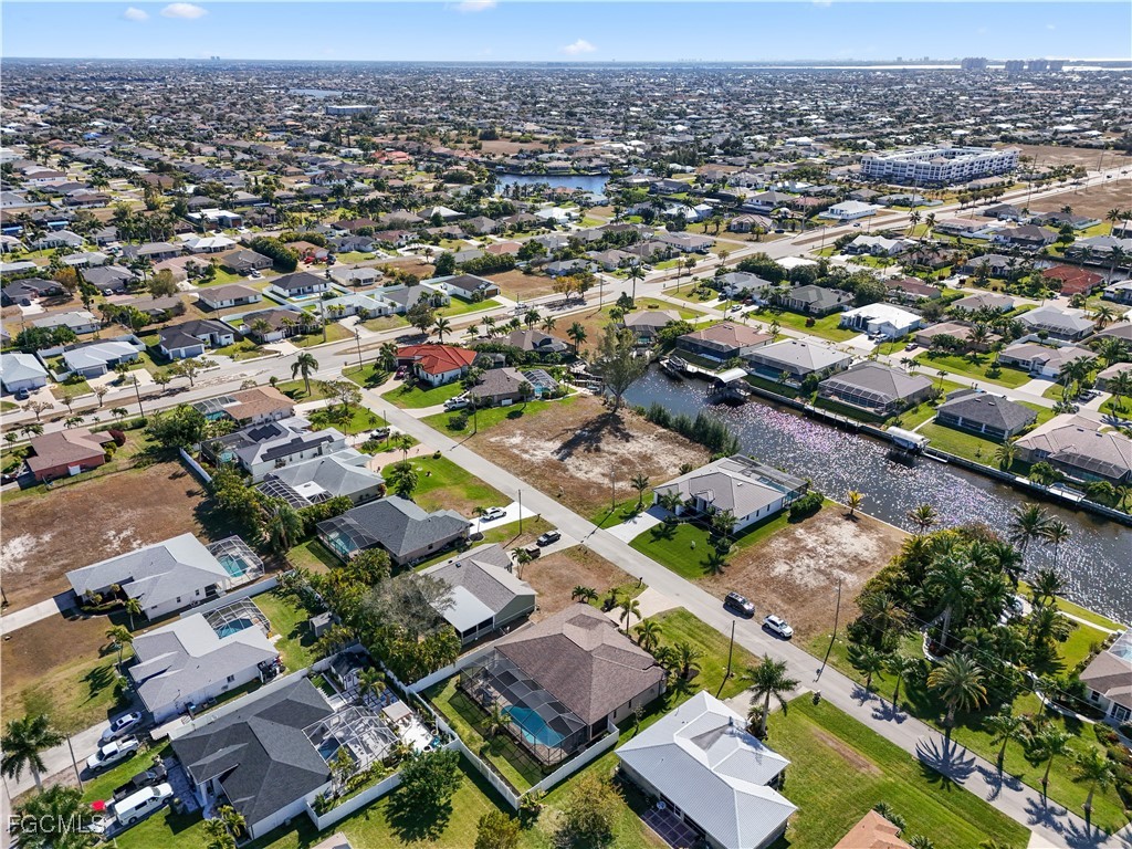2121 SW 39th Terrace Cape Coral FL 33914 2026006470 image10