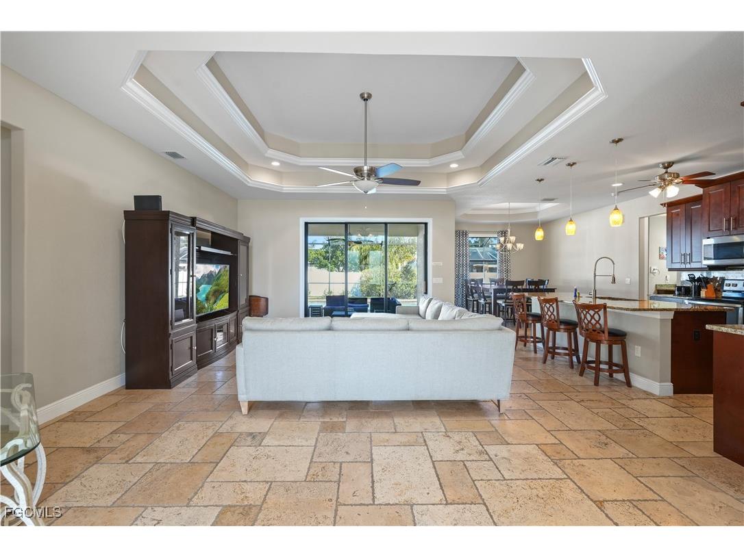 2121 SW 39th Terrace Cape Coral FL 33914 2026006470 image15