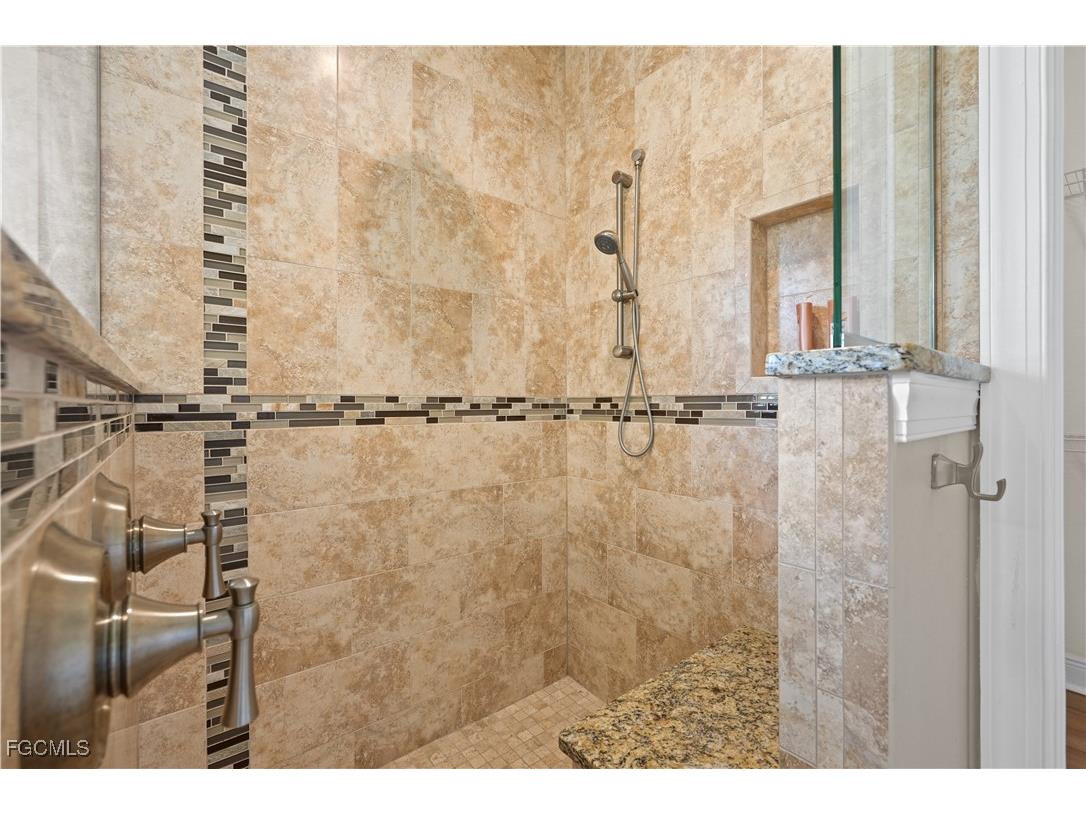 2121 SW 39th Terrace Cape Coral FL 33914 2026006470 image37