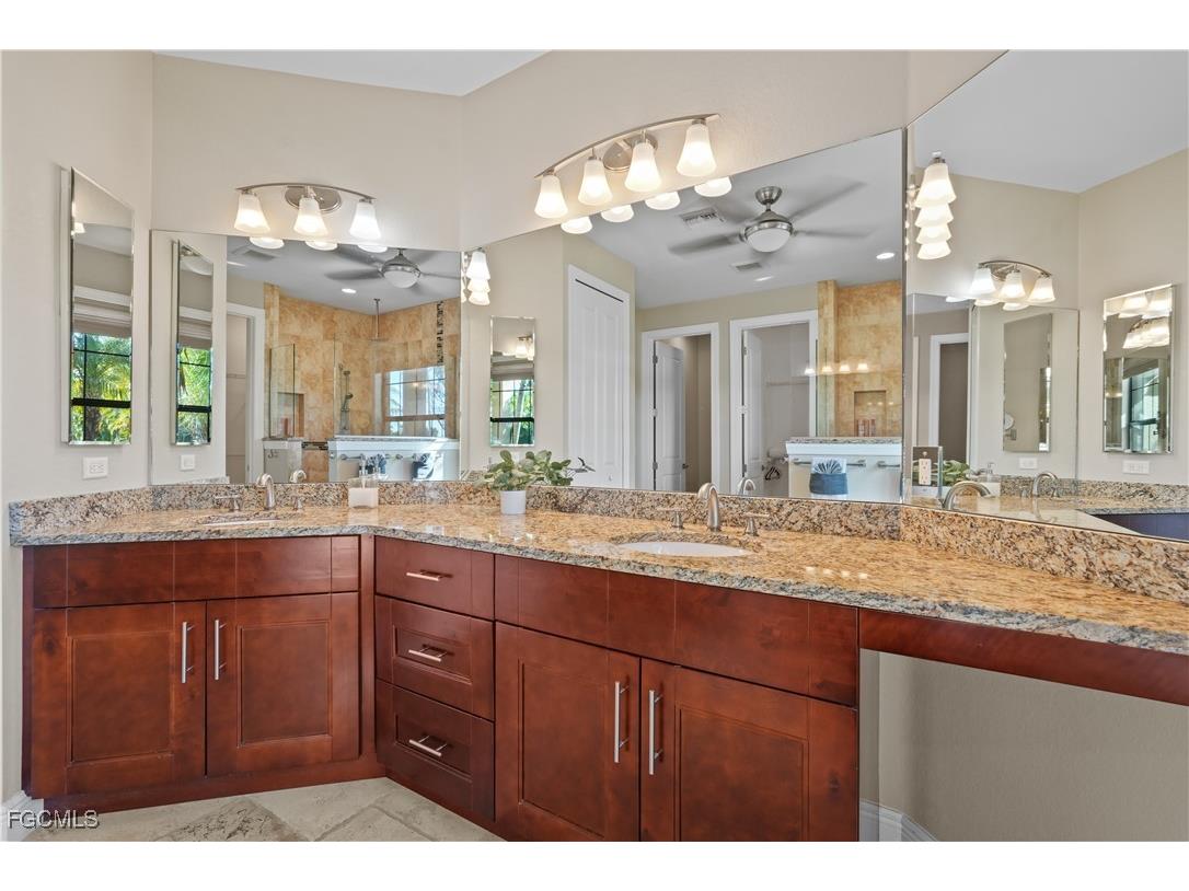 2121 SW 39th Terrace Cape Coral FL 33914 2026006470 image38