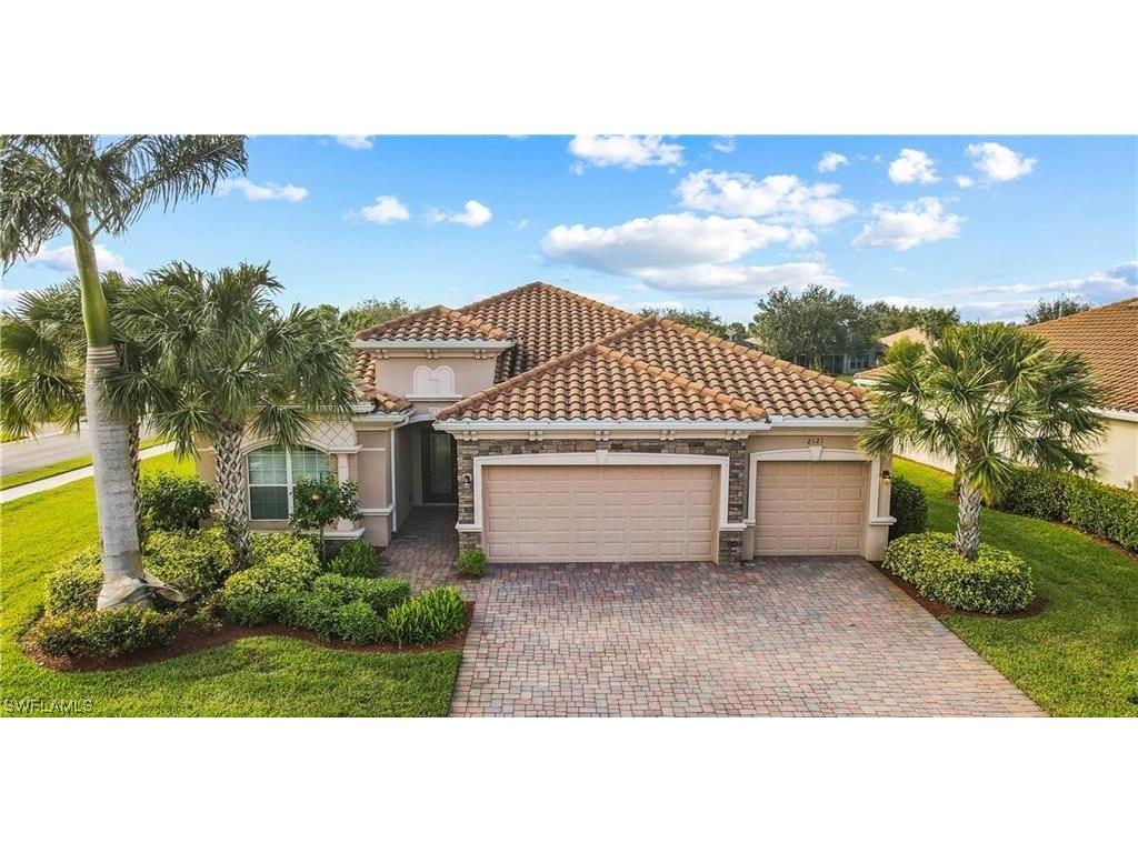 2121 Satsuma Lane Naples FL 34120 223087582 image1
