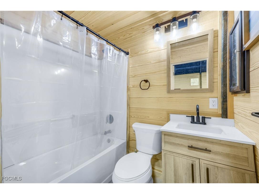 21211 Palm Beach Boulevard Alva FL 33920 2025009081 image12