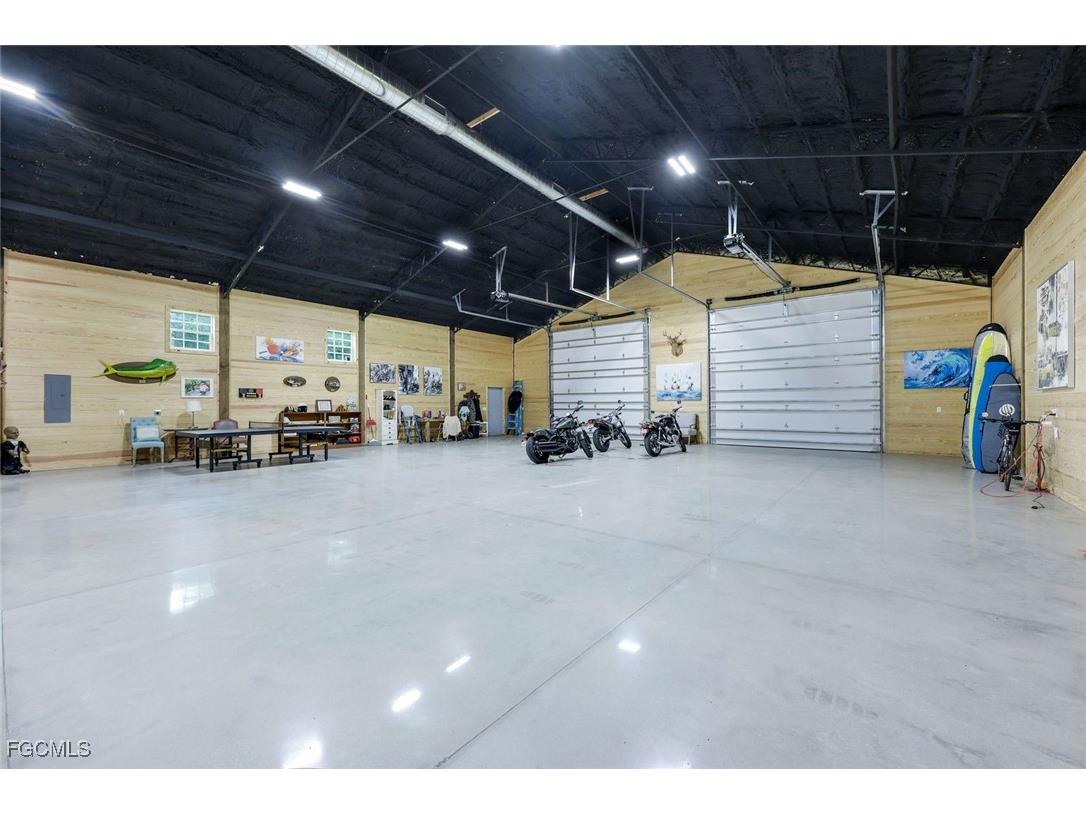 21211 Palm Beach Boulevard Alva FL 33920 2025009081 image17