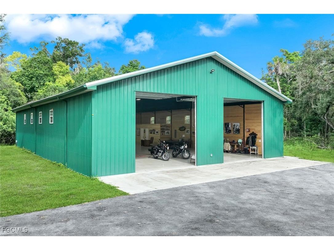 21211 Palm Beach Boulevard Alva FL 33920 2025009081 image4