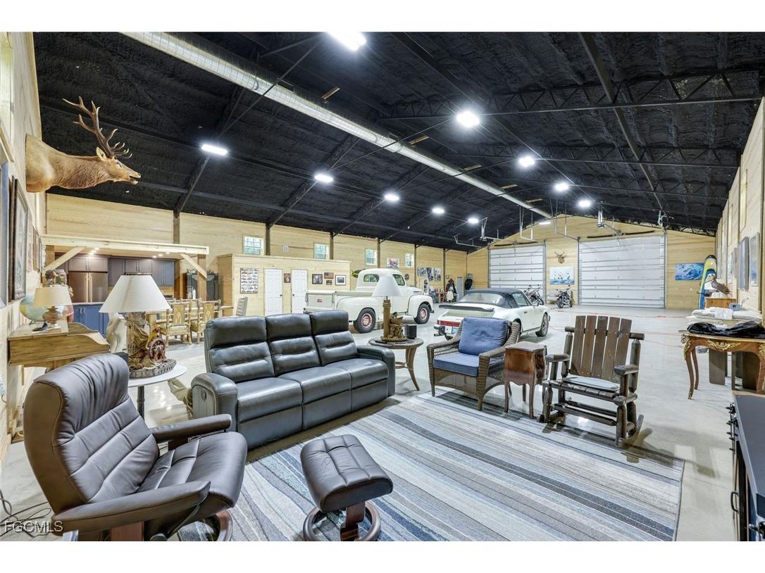 21211 Palm Beach Boulevard Alva FL 33920 2025009081 image6