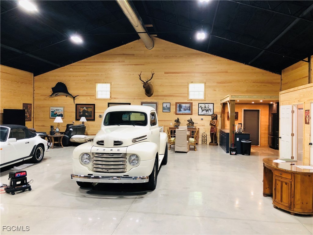 21211 Palm Beach Boulevard Alva FL 33920 2025009081 image8