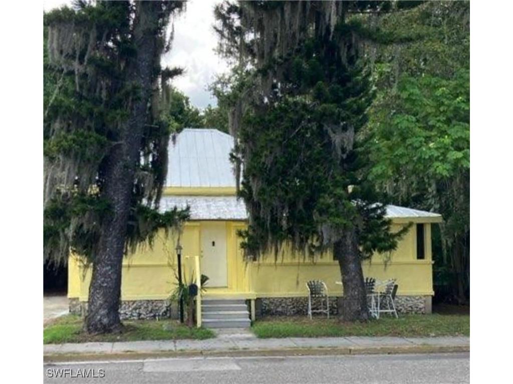 2122 Broadway Fort Myers FL 33901 224063262 image1