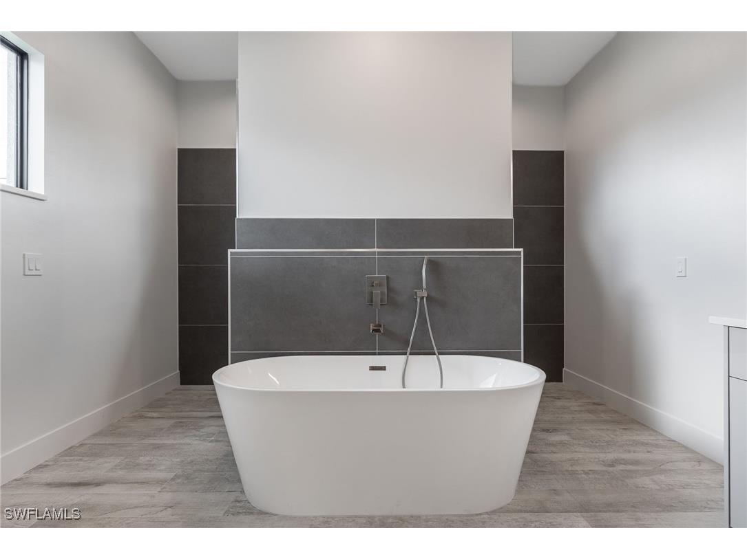 2122 Coral Point Drive Cape Coral FL 33990 225056272 image19