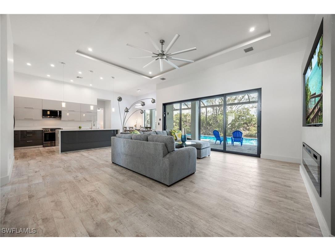 2122 Coral Point Drive Cape Coral FL 33990 225056272 image4