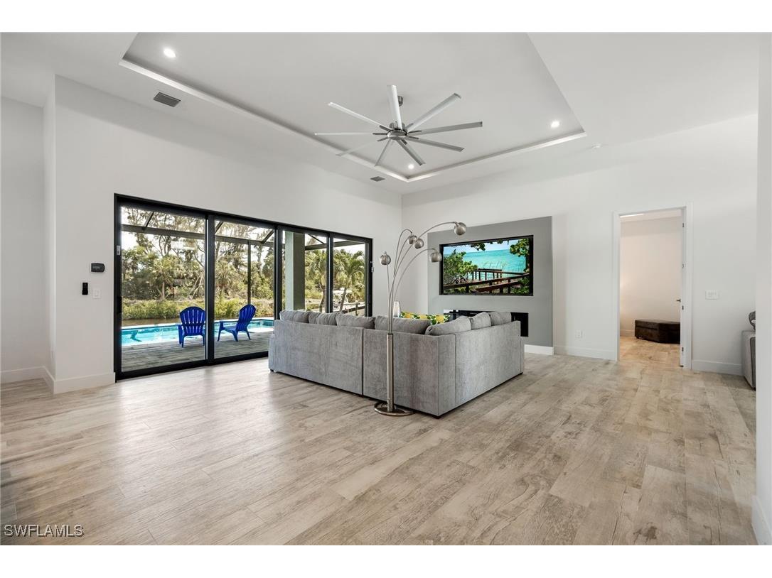 2122 Coral Point Drive Cape Coral FL 33990 225056272 image5