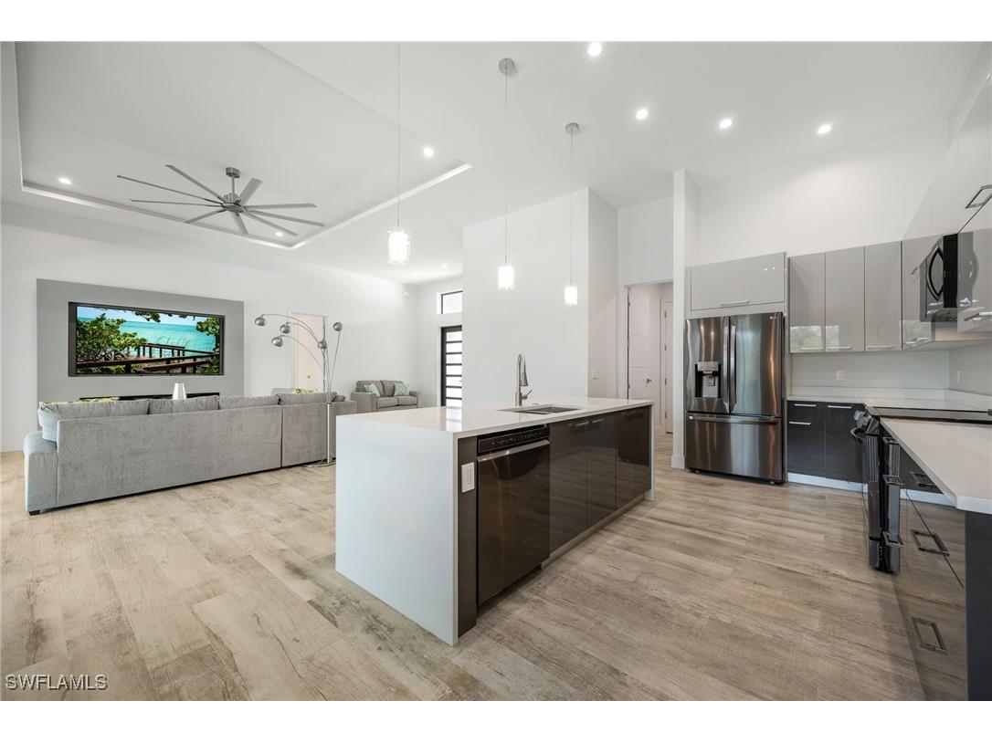 2122 Coral Point Drive Cape Coral FL 33990 225056272 image9