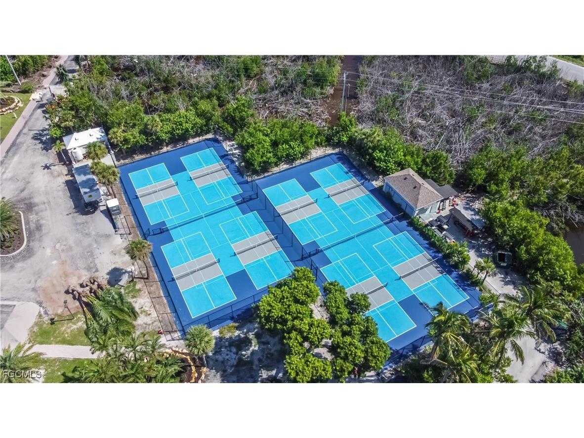 2122 Gulf Beach Villas Captiva FL 33924 2026006103 image23