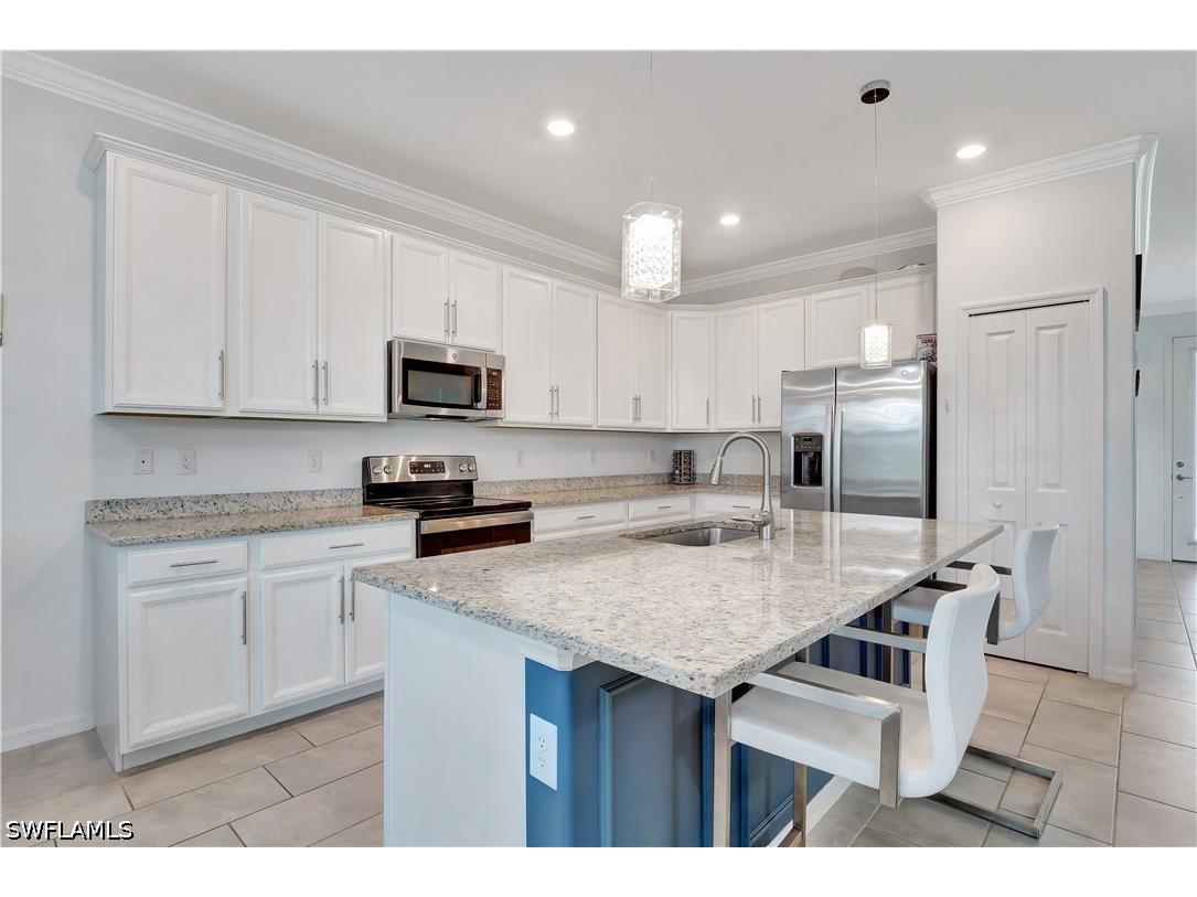 2122 Hamlin Street Naples FL 34120 226025179 image2