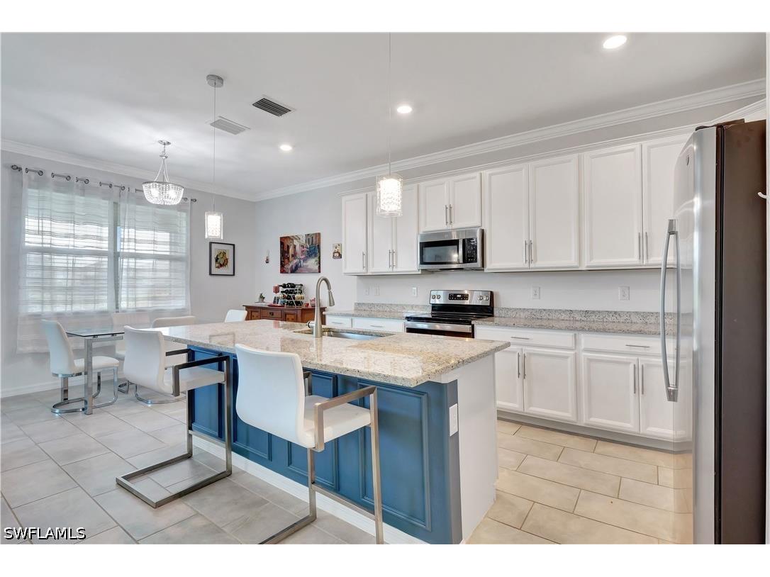 2122 Hamlin Street Naples FL 34120 226025179 image5