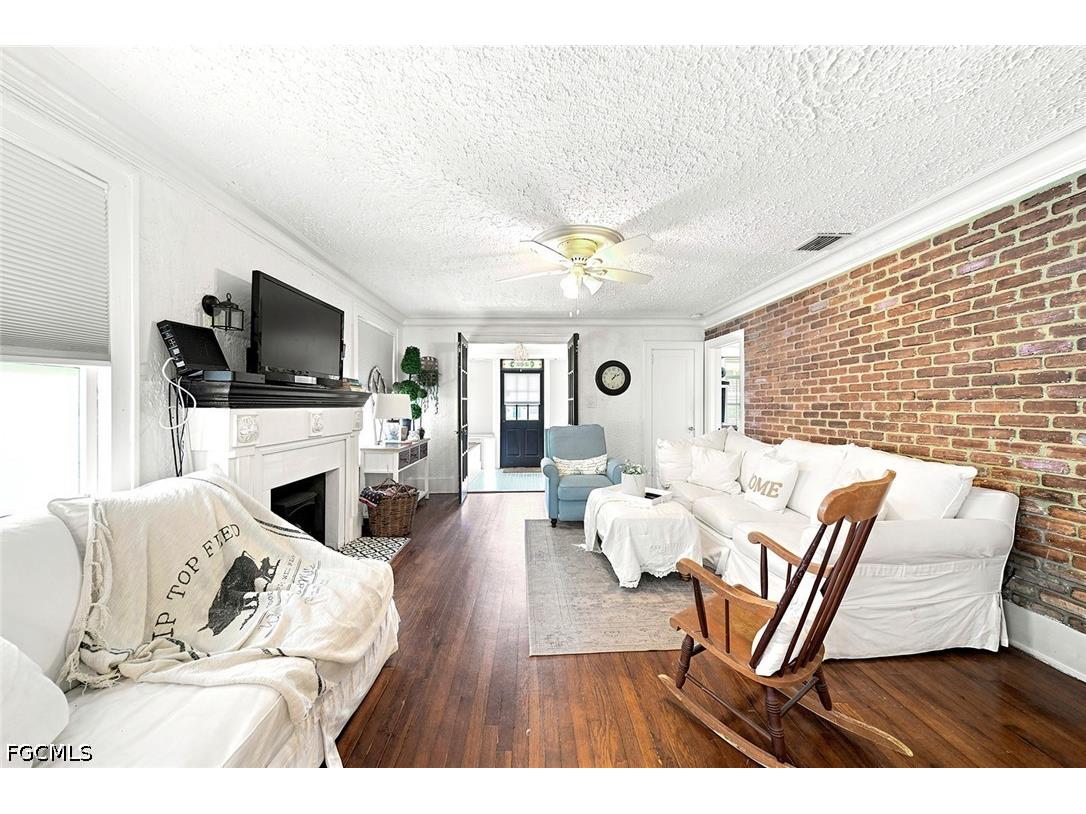 2122 Katherine Street Fort Myers FL 33901 2026029145 image6