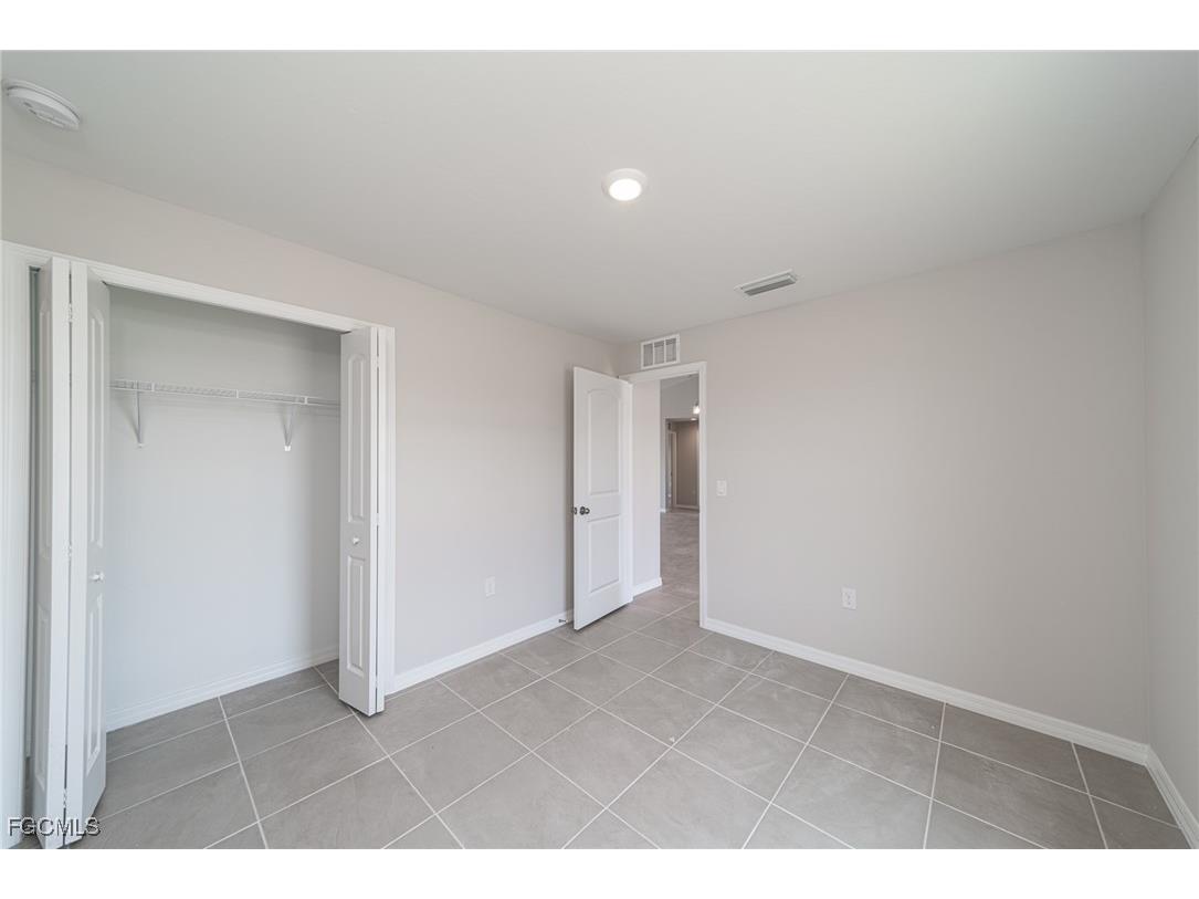 2122 NW 9th Avenue Cape Coral FL 33993 2026004875 image11