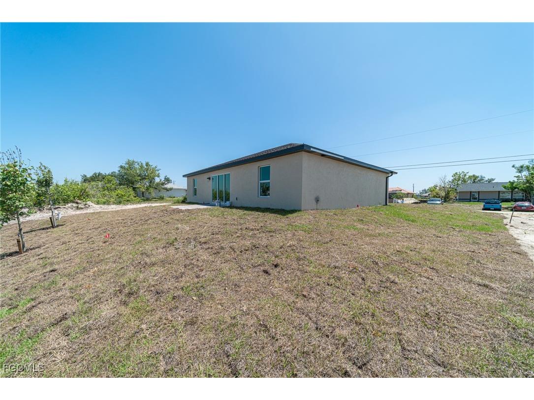 2122 NW 9th Avenue Cape Coral FL 33993 2026004875 image32