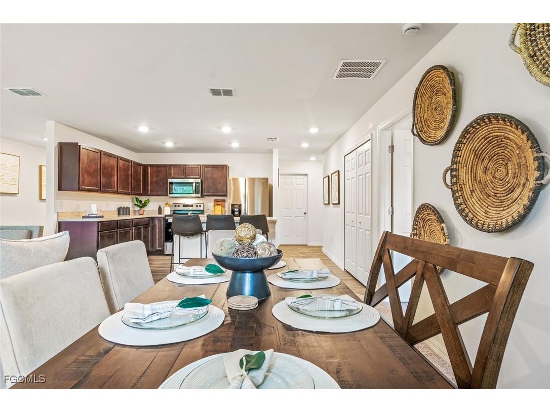 2122 NW 9th Place Cape Coral FL 33993 2025000709 image16