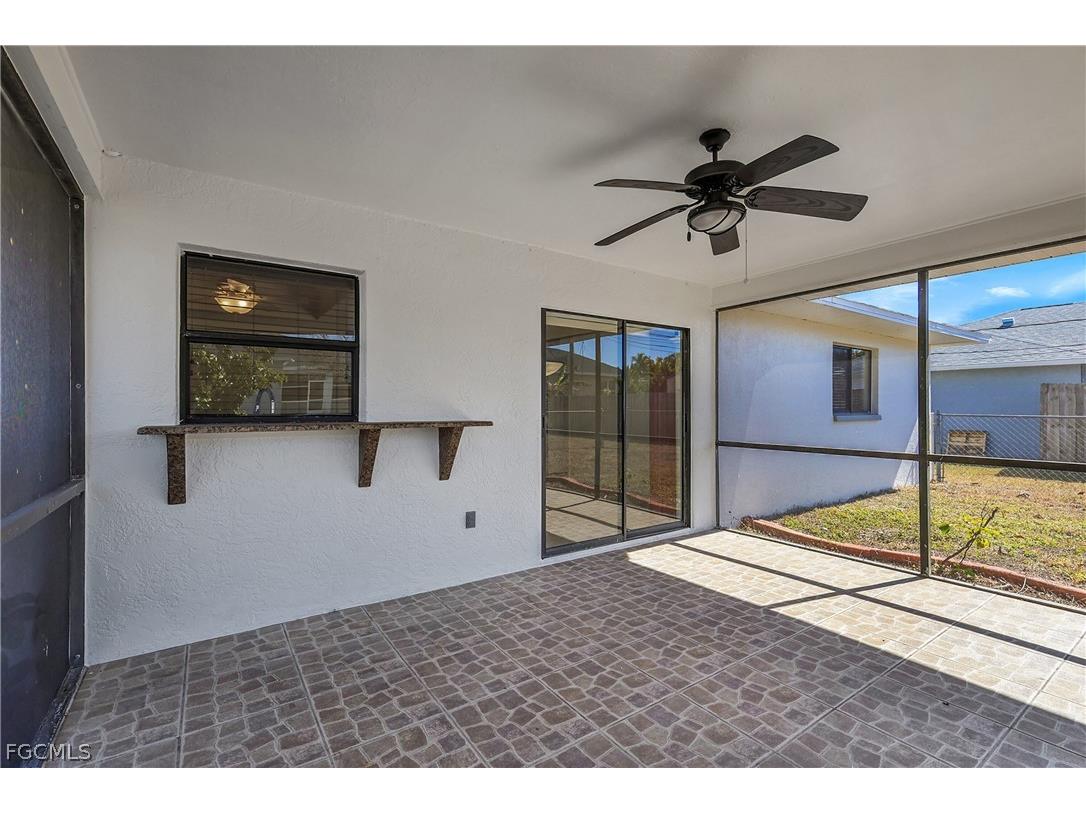 2122 SW Santa Barbara Place Cape Coral FL 33991 2026006976 image23