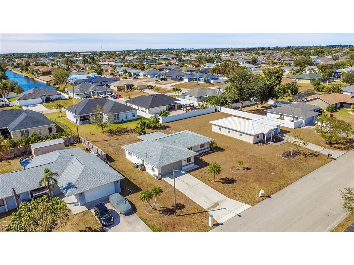 2122 SW Santa Barbara Place Cape Coral FL 33991 2026006976 image32