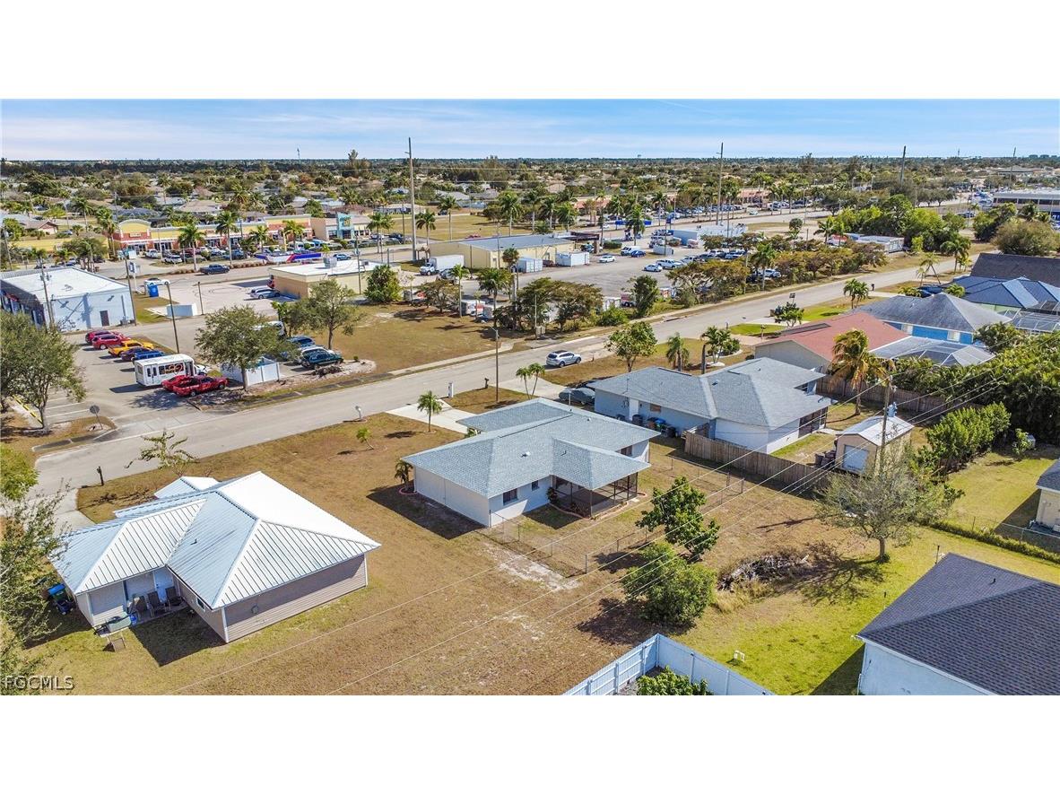 2122 SW Santa Barbara Place Cape Coral FL 33991 2026006976 image34