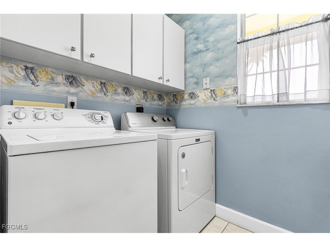2123 Davis Boulevard Fort Myers FL 33905 2026002422 image15