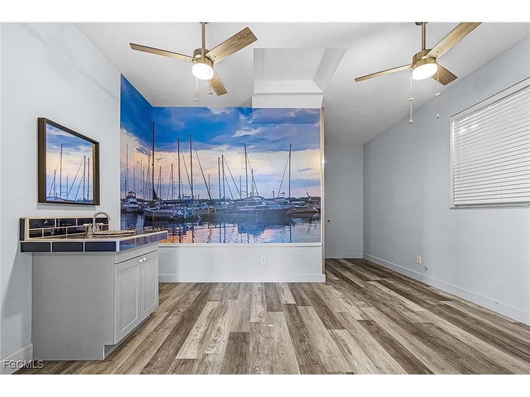 2123 Davis Boulevard Fort Myers FL 33905 2026002422 image20