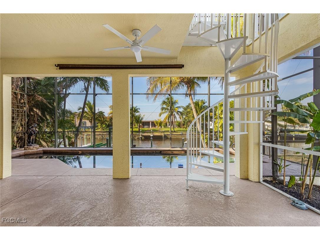 2123 Davis Boulevard Fort Myers FL 33905 2026002422 image22