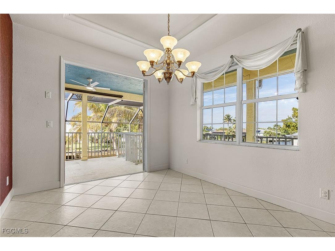 2123 Davis Boulevard Fort Myers FL 33905 2026002422 image8