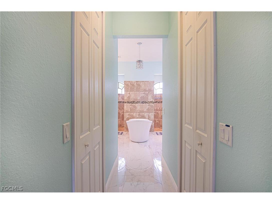 2123 NW 41st Place Cape Coral FL 33993 2026010052 image13