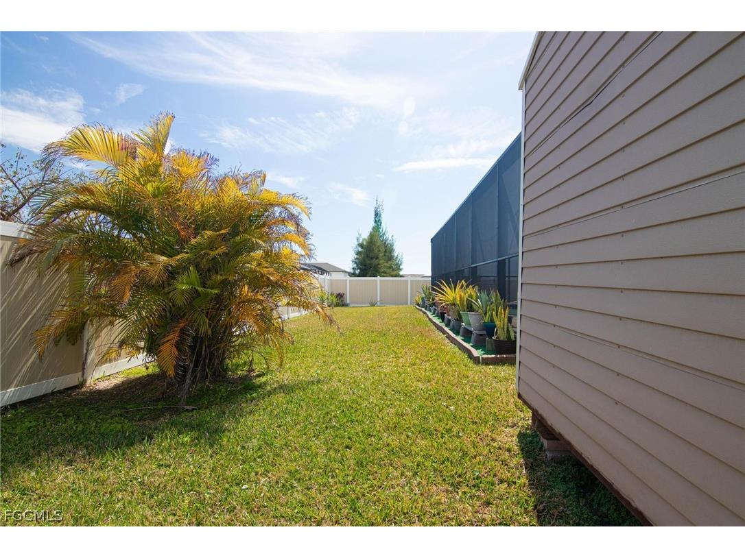 2123 NW 41st Place Cape Coral FL 33993 2026010052 image42