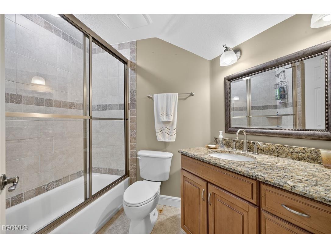 2123 SE 25th Lane Cape Coral FL 33904 2025010220 image17