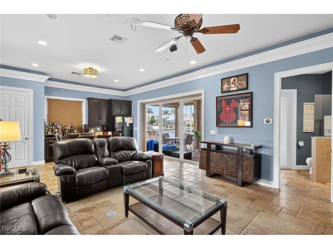 2123 SE 25th Lane Cape Coral FL 33904 2025010220 image19