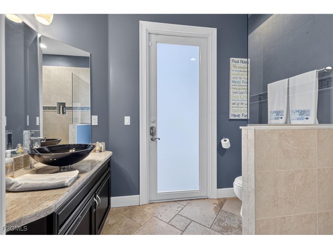 2123 SE 25th Lane Cape Coral FL 33904 2025010220 image22