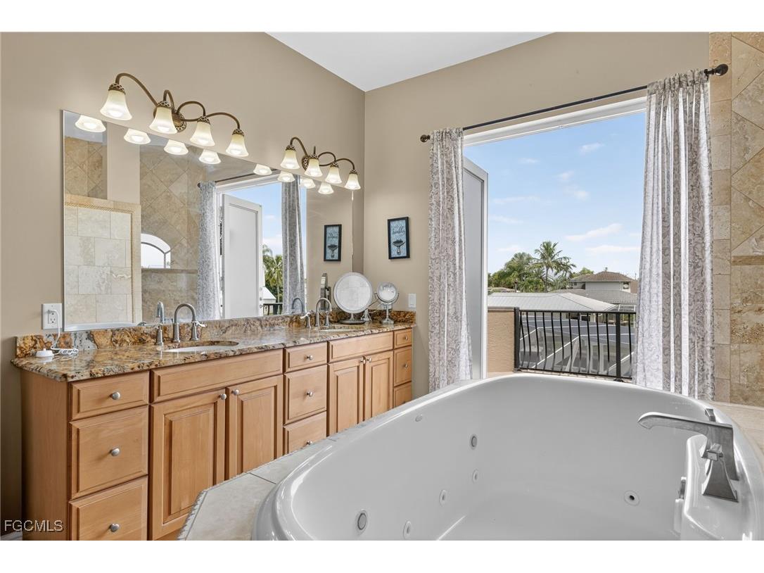 2123 SE 25th Lane Cape Coral FL 33904 2025010220 image28