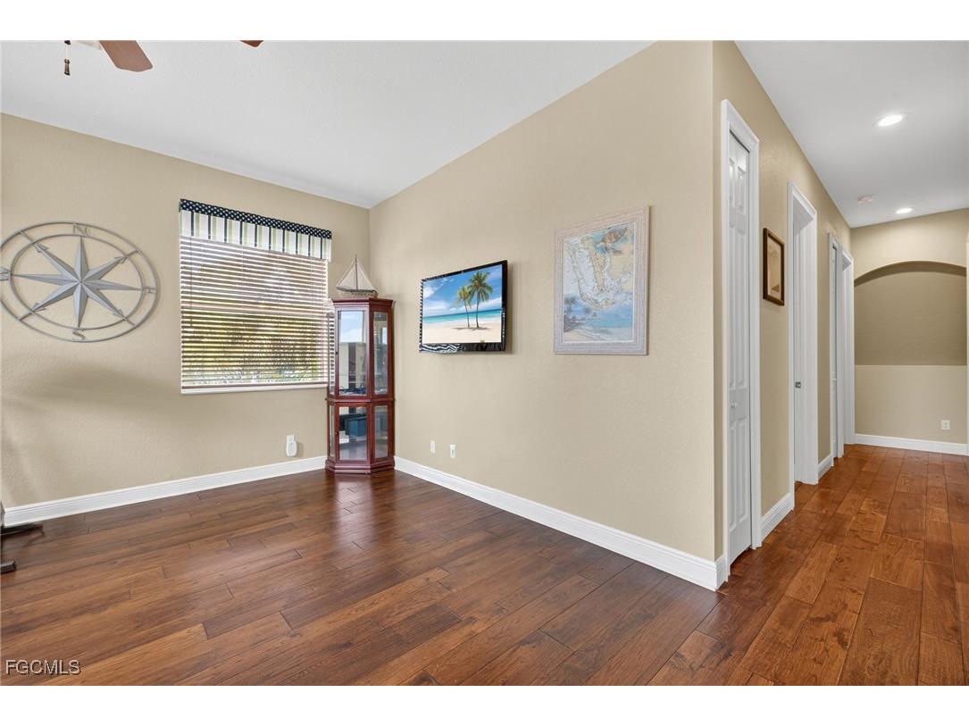 2123 SE 25th Lane Cape Coral FL 33904 2025010220 image31