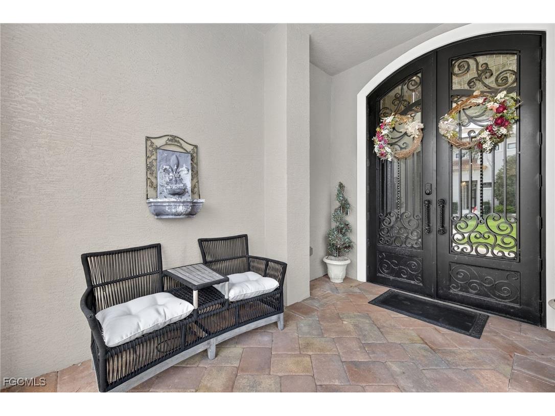 2123 SE 25th Lane Cape Coral FL 33904 2025010220 image4