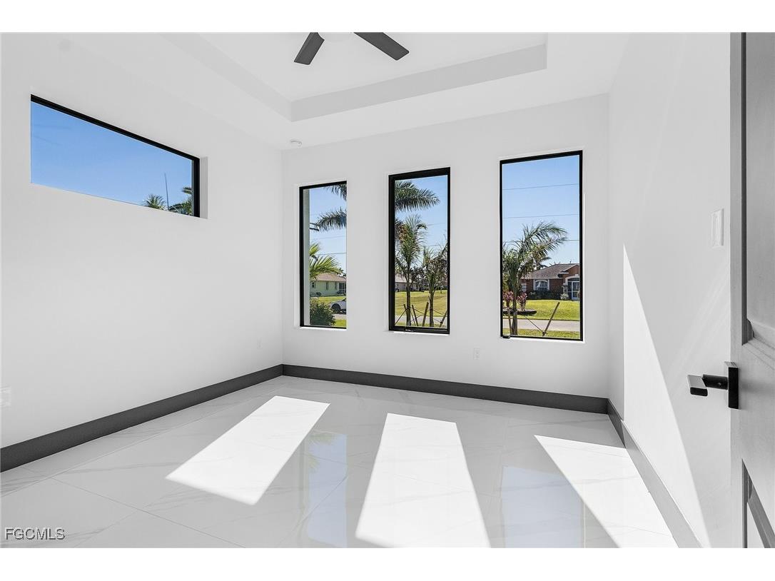 2123 SW 52nd Terrace Cape Coral FL 33914 2025023636 image15