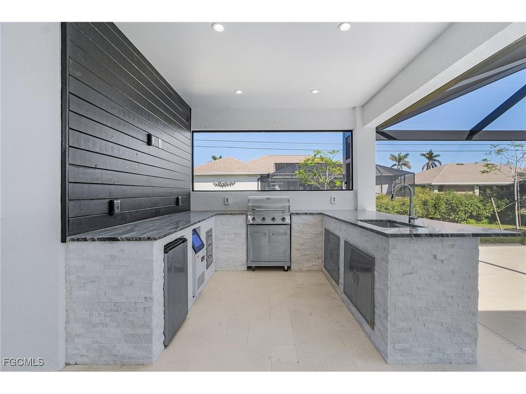 2123 SW 52nd Terrace Cape Coral FL 33914 2025023636 image32