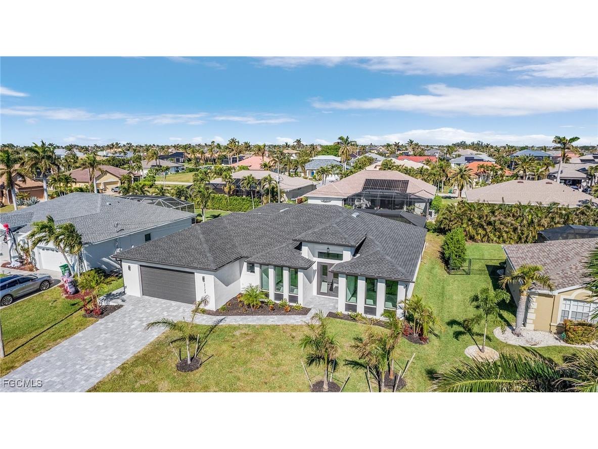 2123 SW 52nd Terrace Cape Coral FL 33914 2025023636 image36