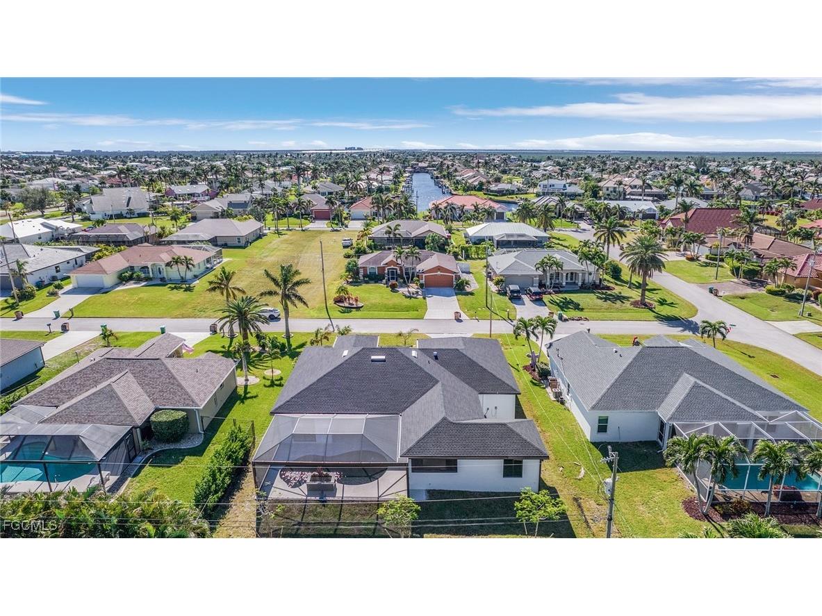 2123 SW 52nd Terrace Cape Coral FL 33914 2025023636 image41