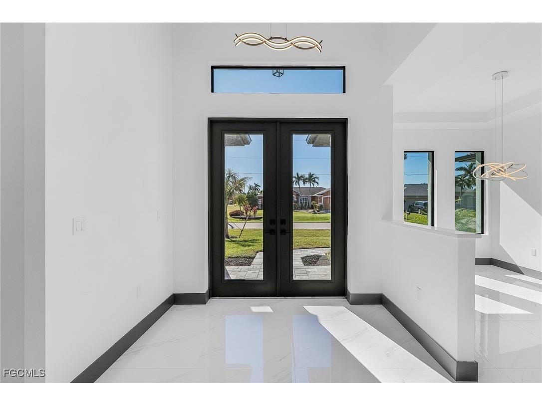 2123 SW 52nd Terrace Cape Coral FL 33914 2025023636 image5