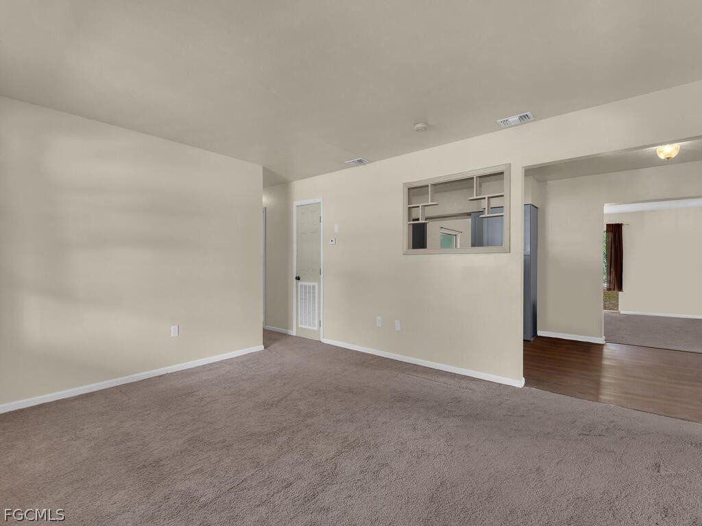 2124 E Gardenia Circle North Fort Myers FL 33917 2026006990 image2