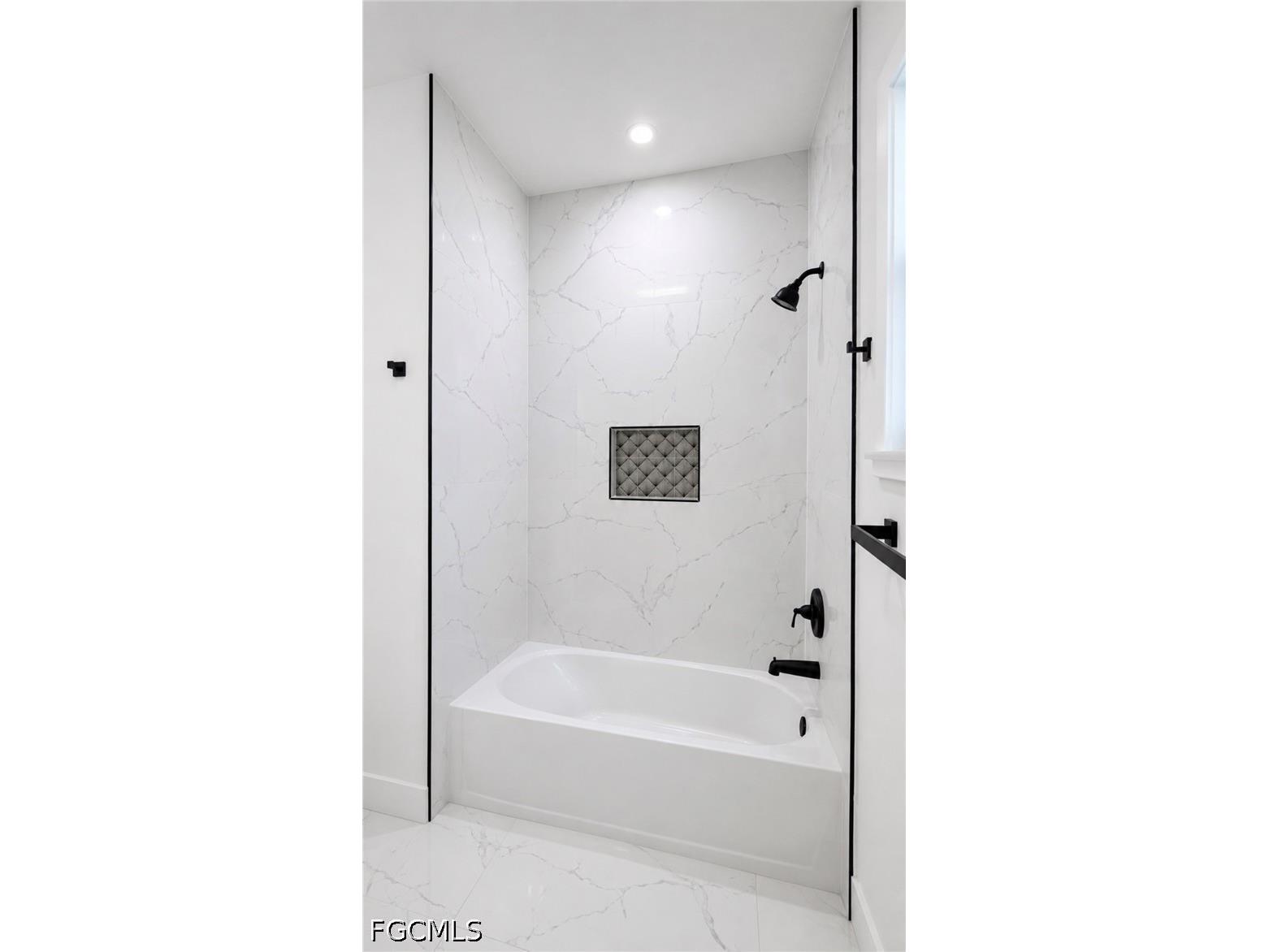 2124 NE 28th Street Cape Coral FL 33909 2026005640 image22