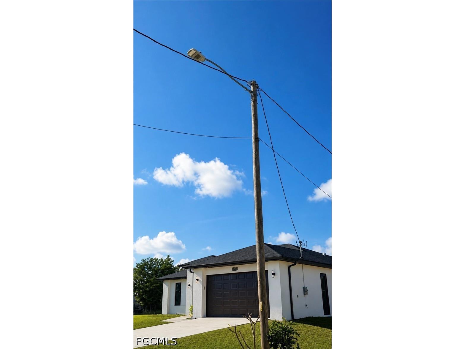 2124 NE 28th Street Cape Coral FL 33909 2026005640 image30